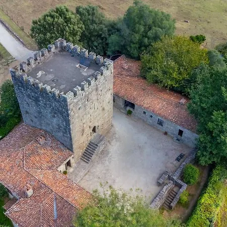 Casas Da Torre Medieval - By Proguest Refoios do Lima