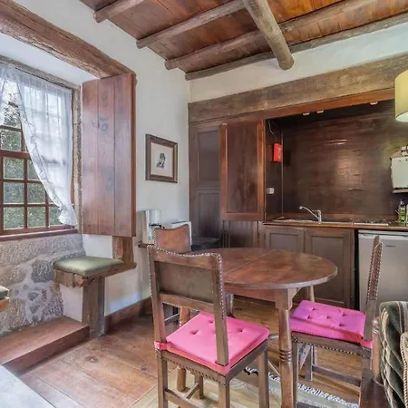 Casas Da Torre Medieval