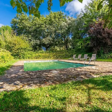 Casas Da Torre Medieval