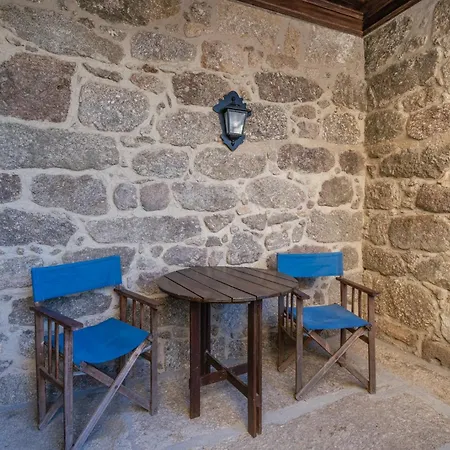 Casas Da Torre Medieval *