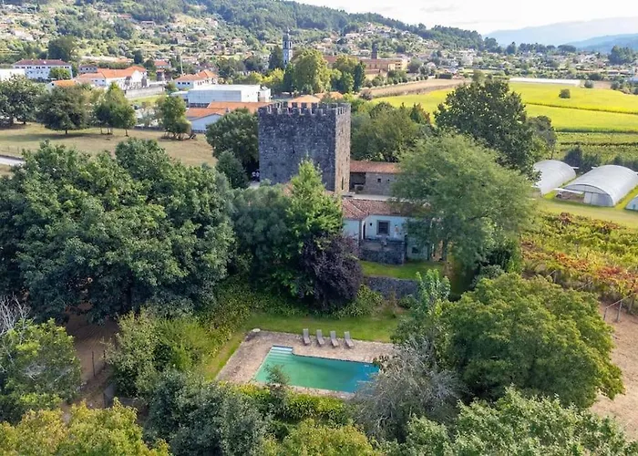 펜션 Casas Da Torre Medieval Refoios do Lima