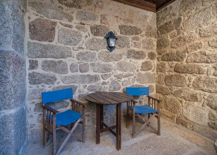 Casas Da Torre Medieval *